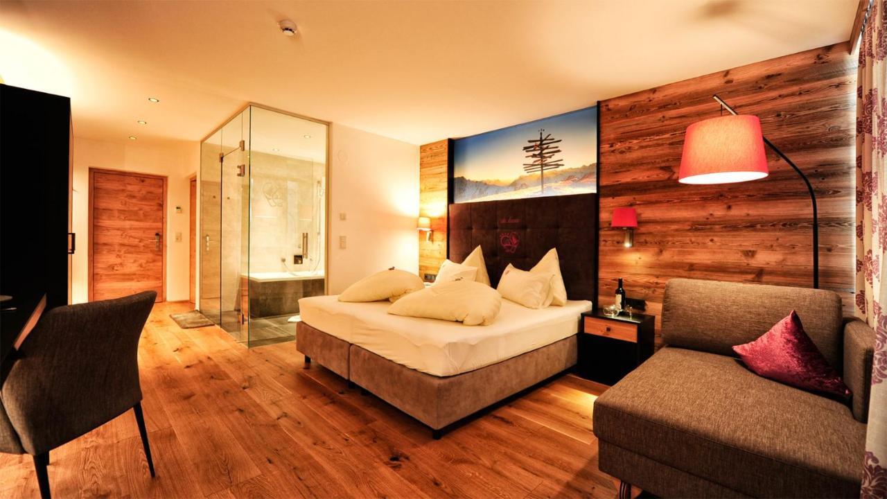 Hotel Garni Stefanie Ischgl Exteriör bild