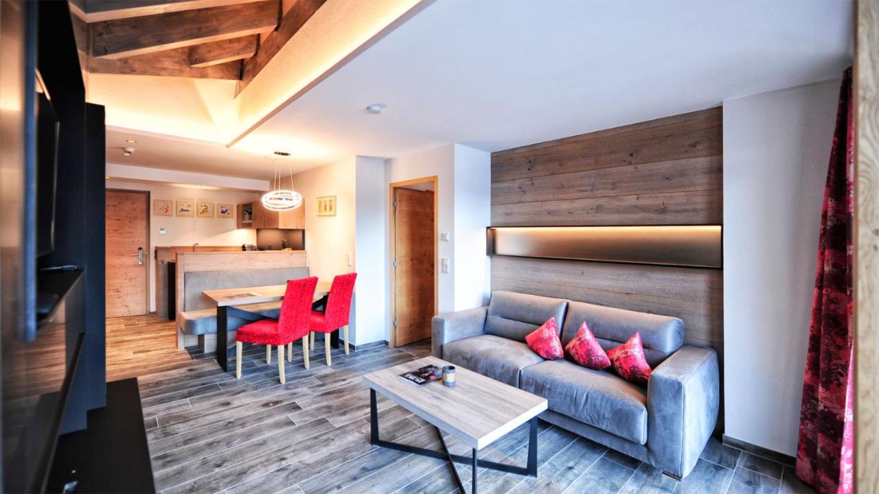 Hotel Garni Stefanie Ischgl Exteriör bild
