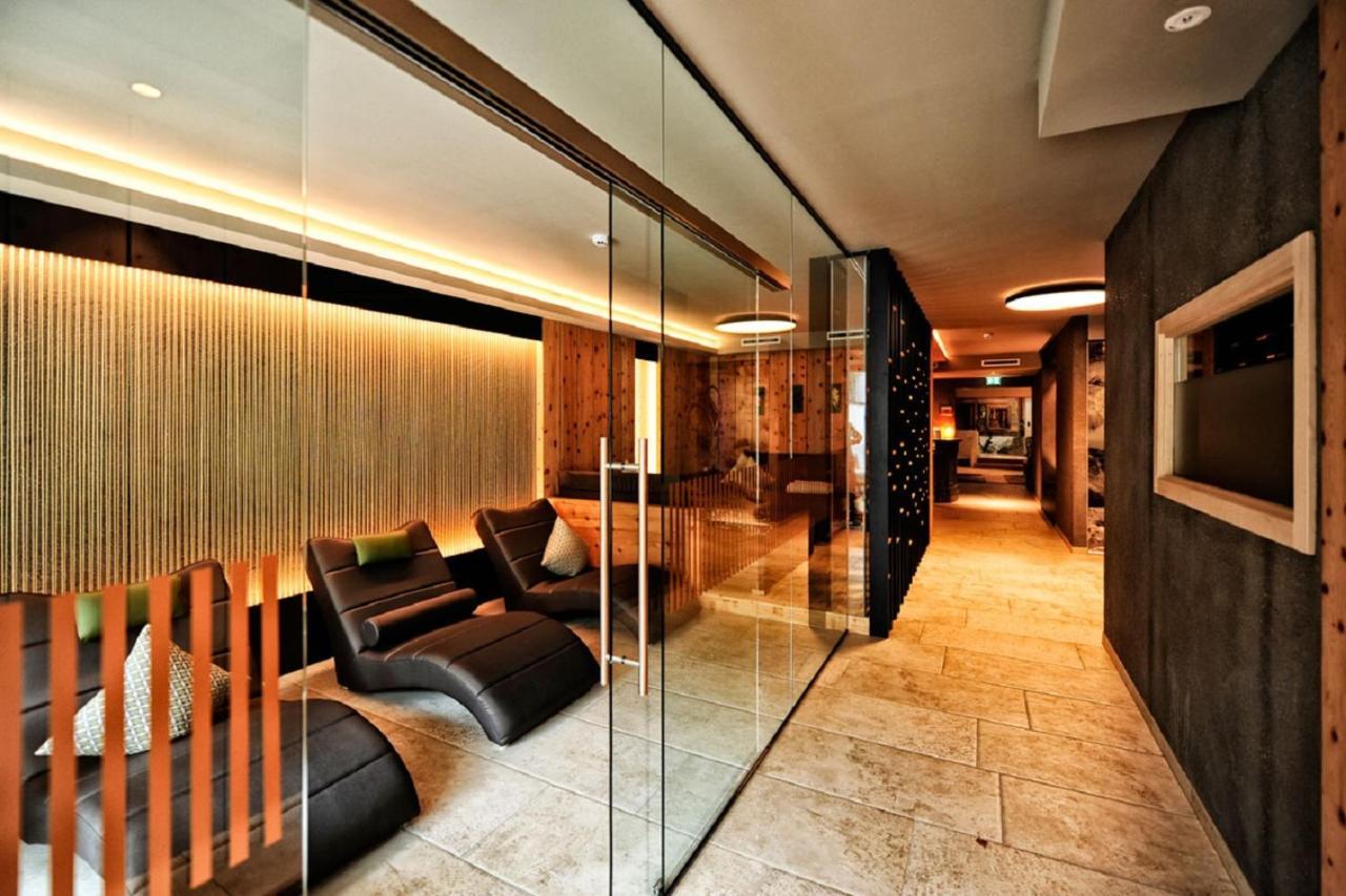 Hotel Garni Stefanie Ischgl Exteriör bild
